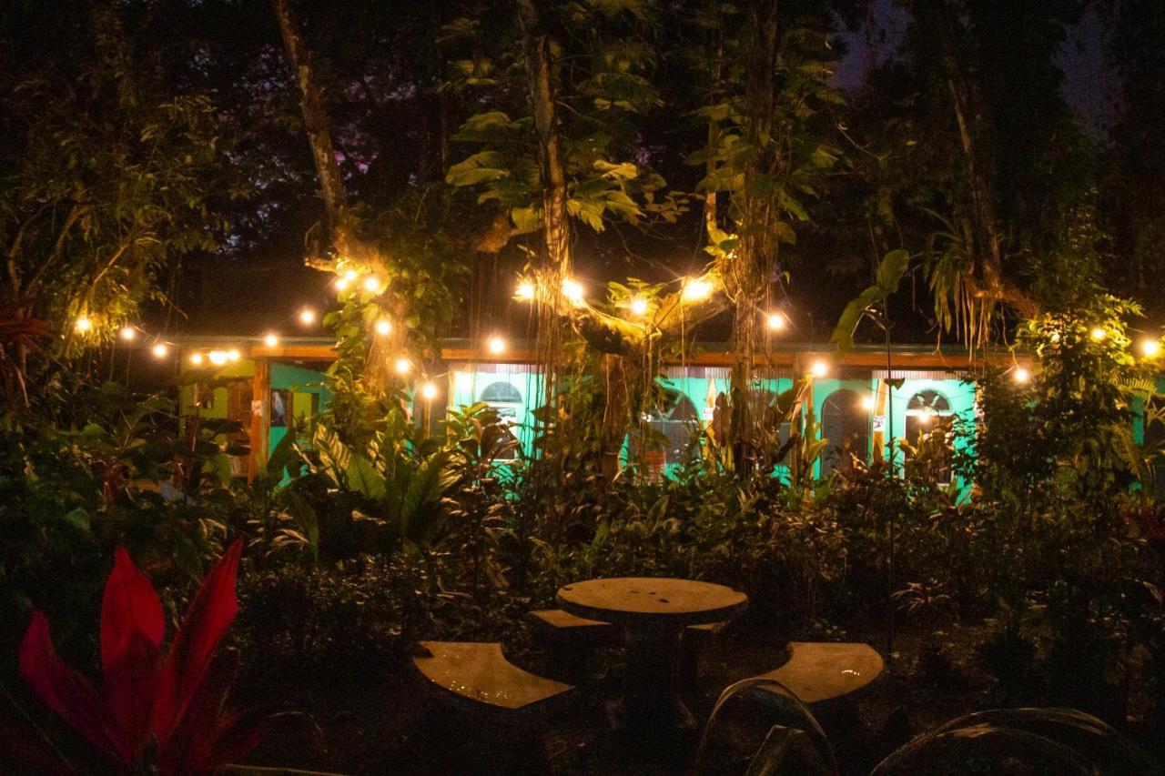 La Palapa Hut Nature Hostel Puerto Jimenez Exterior photo